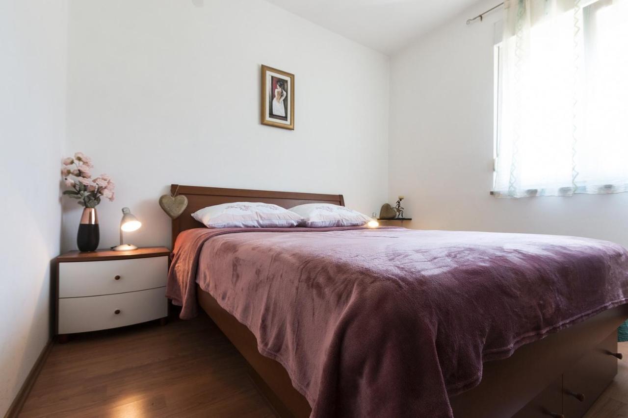 Apartment Carmen 풀라 외부 사진