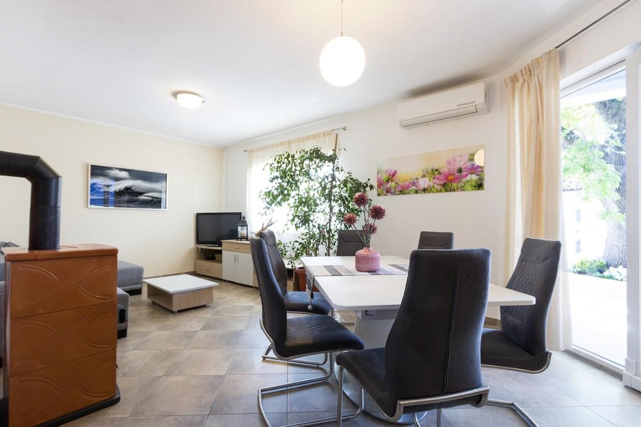 Apartment Carmen 풀라 외부 사진